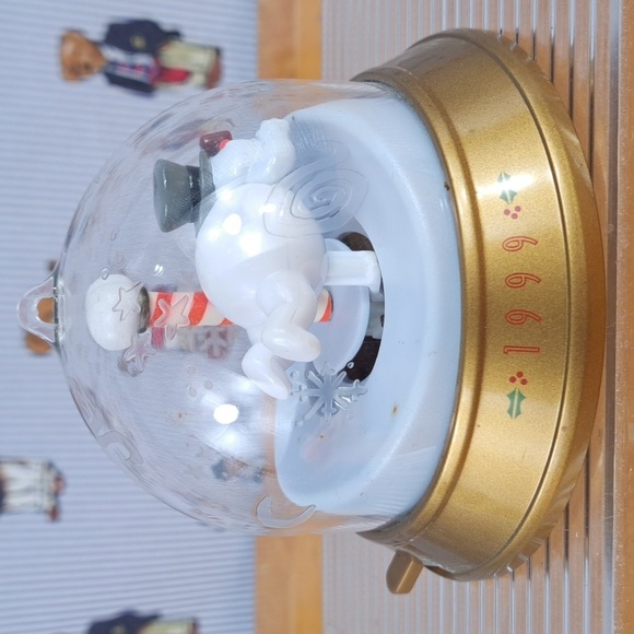 Vintage Blockbuster Frosty the Snowman   Whirl Around spinning Christmas decor - Picture 5 of 6